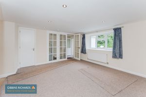 Sitting Room- click for photo gallery